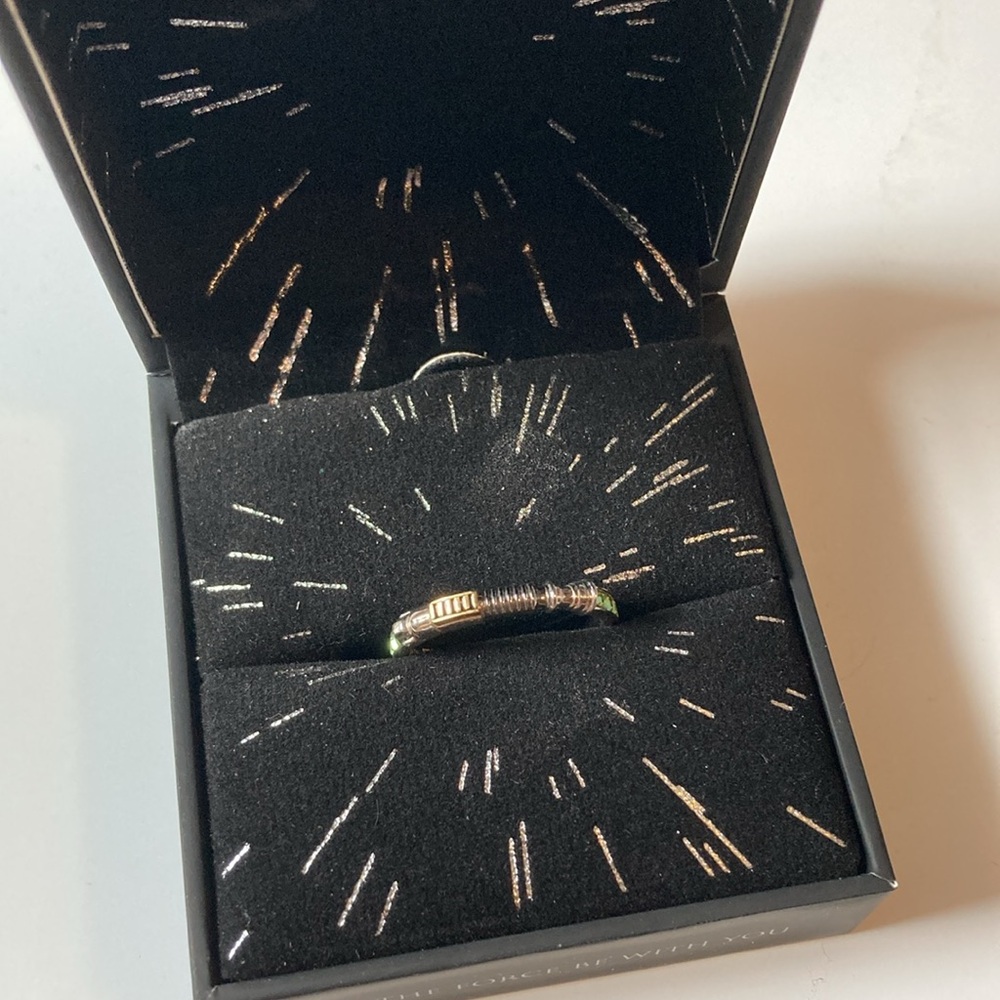 Rocklove Jewelry x Star Wars Luke Skywalker Crystal Lightsaber Ring Size 11 - Picture 8 of 8